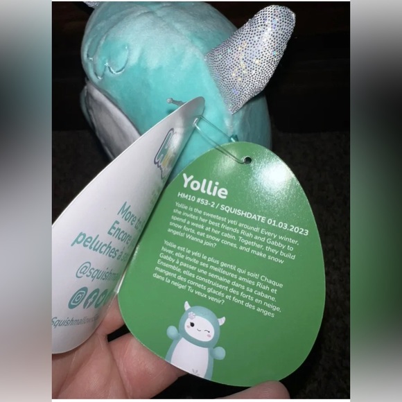 NWT 10” Yollie the Yeti Hugmee Squishmallow — Holiday Collection - Picture 2 of 2